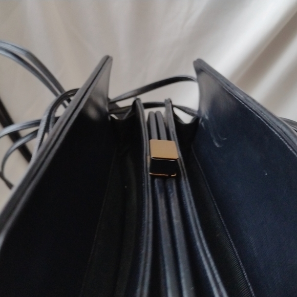 VTG Saks Fifth Avenue Judith Leiber Square shoulder Bag - Picture 14 of 15